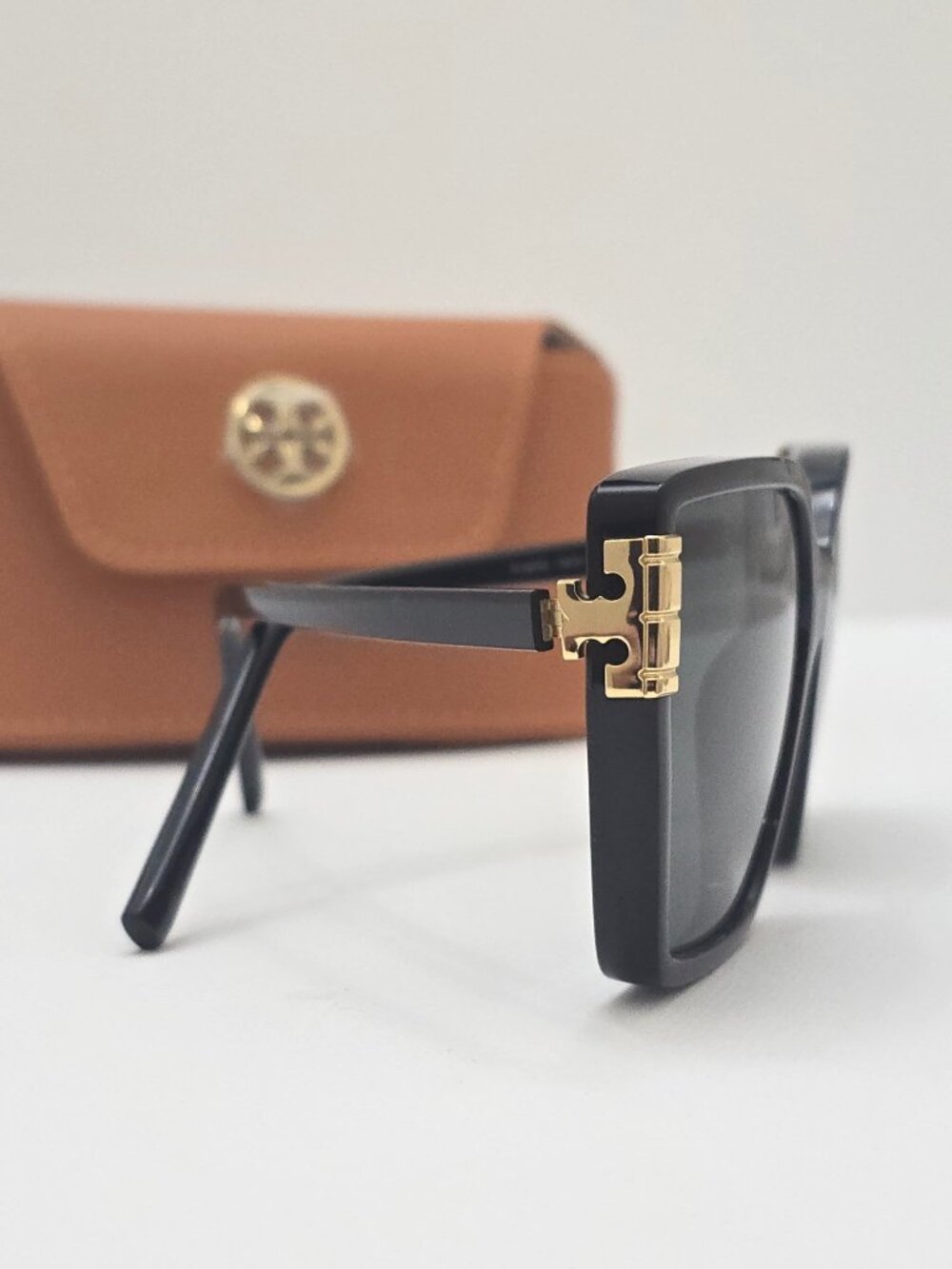 Tory Burch Women's Sunglasses TY9076U NEW - Picture 3 of 9